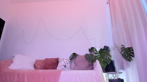 Vikky online show from 02-02-25, 09:19