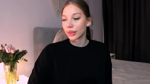 Villanelle online show from 04-04-26, 09:01