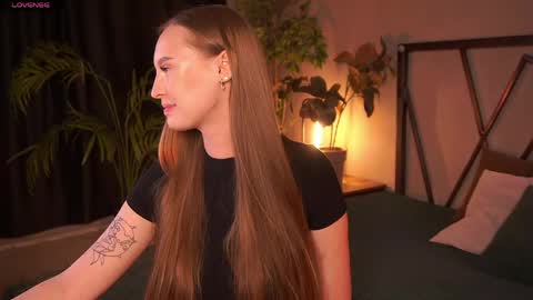 Snapshot of vimilka chatting on 05-22-26, 12:22 Vi online show from 05-22-26, 12:22
