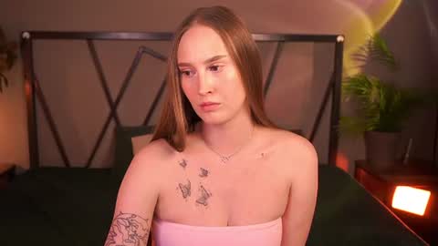 Snapshot of vimilka chatting on 06-08-26, 11:32 Vi online show from 06-08-26, 11:32