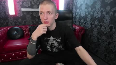 Snapshot of vincebev chatting on 04-10-26, 08:02 Vince Dice online show from 04-10-26, 08:02