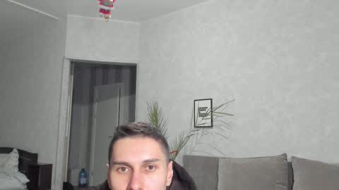 Vincent.  uncut 18cm online show from 12-16-25, 03:17