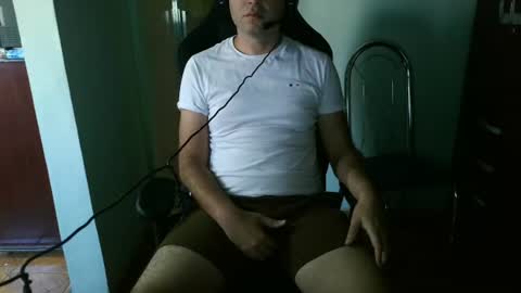 Snapshot of vincentehrt chatting on 07-21-26, 06:54 vincentehrt online show from 07-21-26, 06:54