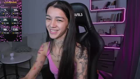 Snapshot of vinkitinkii chatting on 12-24-24, 09:39 vinkitinkii online show from 12-24-24, 09:39