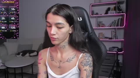 Snapshot of vinkitinkii chatting on 01-11-25, 09:57 vinkitinkii online show from 01-11-25, 09:57