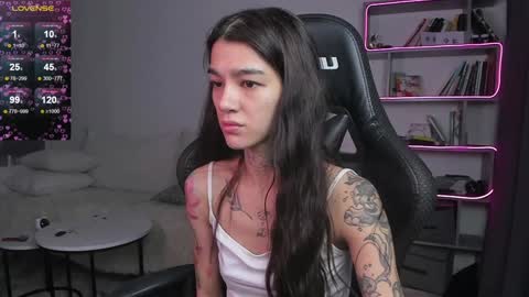 Snapshot of vinkitinkii chatting on 01-27-25, 07:14 vinkitinkii online show from 01-27-25, 07:14