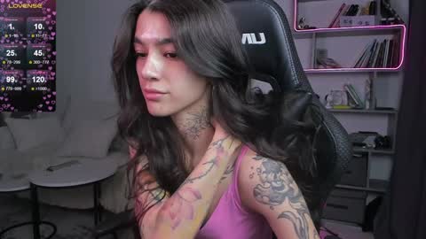 Snapshot of vinkitinkii chatting on 02-07-25, 10:08 vinkitinkii online show from 02-07-25, 10:08