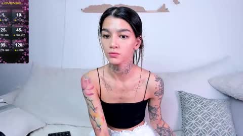 Snapshot of vinkitinkii chatting on 09-12-25, 06:57 vinkitinkii online show from 09-12-25, 06:57