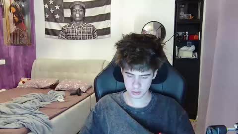 Snapshot of vinnie_06 chatting on 09-19-25, 08:53 vinnie online show from 09-19-25, 08:53