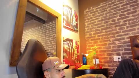 ---Vinzen--- online show from 10-25-25, 04:31