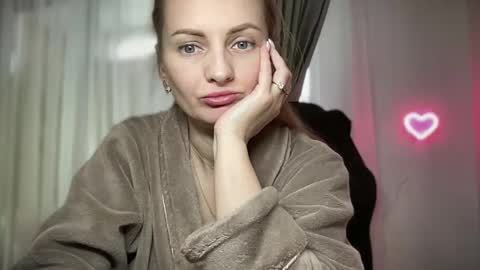 Funny  girl online show from 02-18-25, 10:49