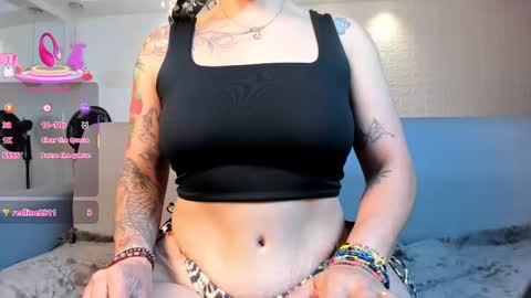 Violett  Everyday From 0530 to 1430 Col Time online show from 03-11-25, 05:02