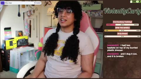 Snapshot of violentlycurly chatting on 02-28-25, 11:12 Curly the Coin Operated Toy online show from 02-28-25, 11:12