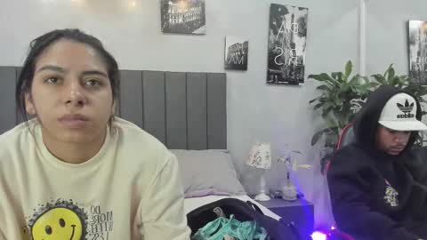 Snapshot of violet_and_myers chatting on 09-23-25, 11:46 Violet and Myers online show from 09-23-25, 11:46