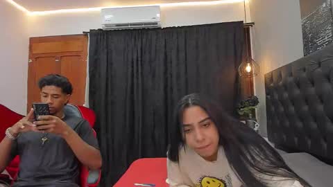 Snapshot of violet_and_myers chatting on 11-22-25, 11:31 Violet and Myers online show from 11-22-25, 11:31