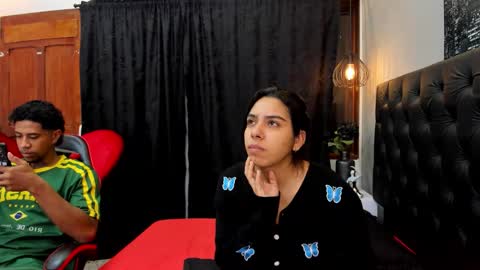 Snapshot of violet_and_myers chatting on 11-27-25, 10:50 Violet and Myers online show from 11-27-25, 10:50