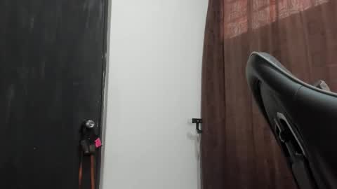 Snapshot of violet_and_myers chatting on 12-03-25, 07:12 Violet and Myers online show from 12-03-25, 07:12