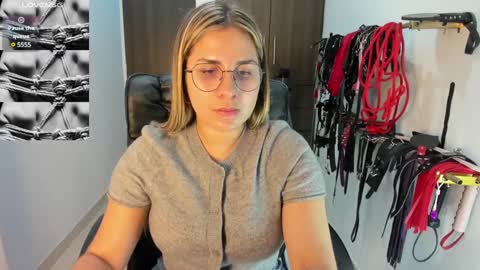 Kim online show from 01-04-25, 08:27