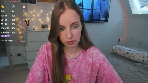 Violet online show from 03-12-26, 12:55