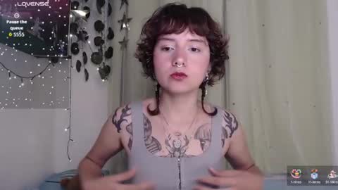 Violet online show from 06-14-26, 07:21
