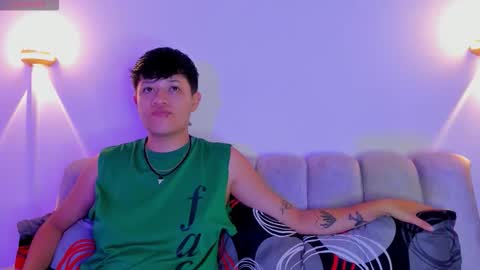 Snapshot of violet_casper_ chatting on 11-13-25, 06:34 Violet and Casper online show from 11-13-25, 06:34