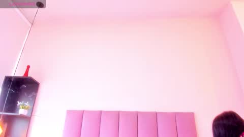 violet online show from 12-22-25, 02:47