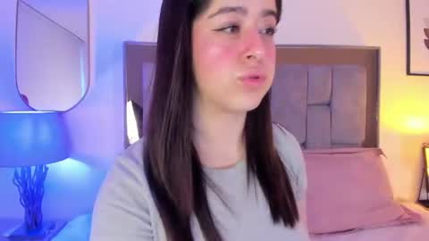 Snapshot of violet_nova1 chatting on 06-25-26, 11:37 Violet Nova online show from 06-25-26, 11:37