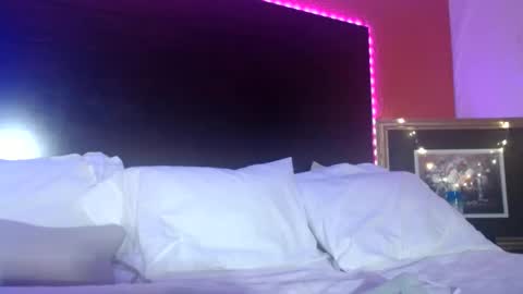 violet_winter97 online show from 02-01-26, 06:01