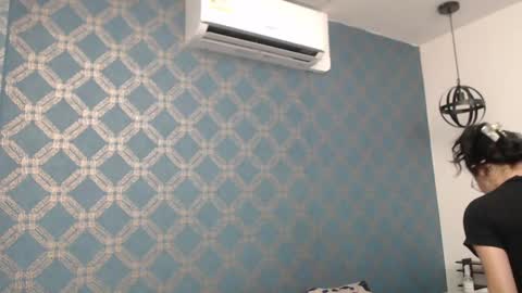 Violeta  online show from 12-20-24, 01:25