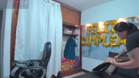 Violet  online show from 09-19-25, 02:35