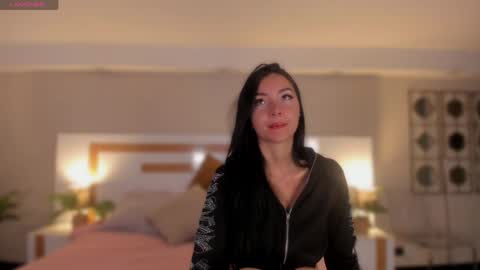 Violeta  online show from 05-18-26, 12:00