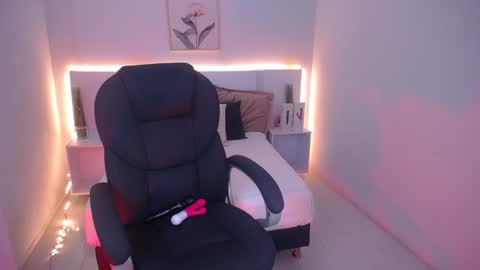 Snapshot of violeta_leon chatting on 01-11-25, 03:55 Violeta leon online show from 01-11-25, 03:55