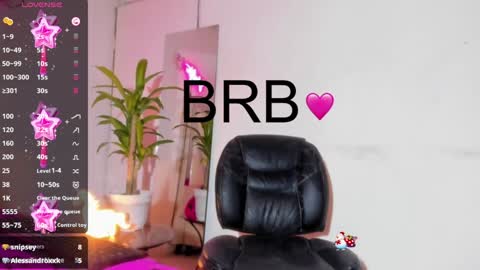 Violeta Princess Please help me with your thumbs up its important   online show from 01-19-25, 11:21