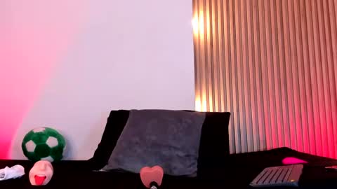 Violeta online show from 06-14-26, 02:08