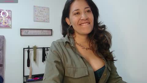 violeta_scott_ online show from 03-19-26, 01:37