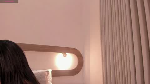Violeta Sum online show from 05-21-26, 01:07