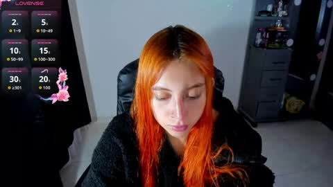 Violeta  Help me reach 150 thumbs up    online show from 05-19-26, 03:24
