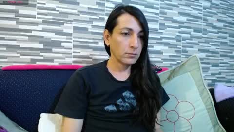 Snapshot of violetagomez_co chatting on 07-17-26, 03:02 Violeta Gmez online show from 07-17-26, 03:02