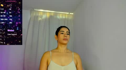 Snapshot of violetasotter chatting on 05-24-26, 01:16 Violeta online show from 05-24-26, 01:16