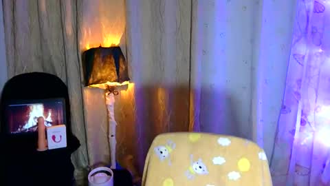 Snapshot of violeterection chatting on 10-20-25, 02:39 JUVY online show from 10-20-25, 02:39