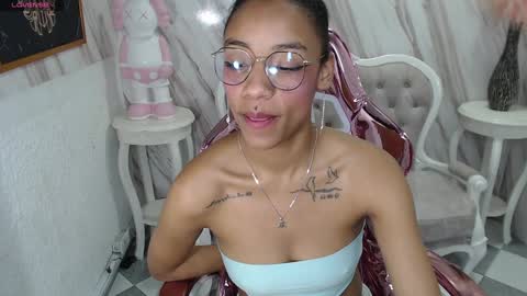 Snapshot of violeth_b chatting on 12-03-24, 06:49 violeth_b online show from 12-03-24, 06:49