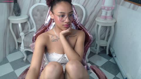 Snapshot of violeth_b chatting on 12-13-24, 04:38 violeth_b online show from 12-13-24, 04:38