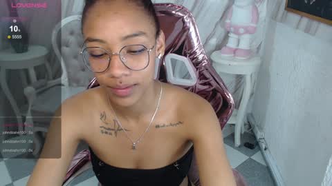 Snapshot of violeth_b chatting on 01-07-25, 06:35 violeth_b online show from 01-07-25, 06:35