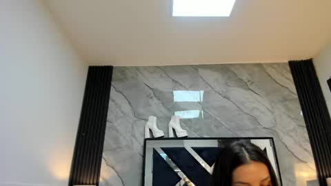 Snapshot of violetrose_as chatting on 04-28-26, 07:52 Violet Rose online show from 04-28-26, 07:52