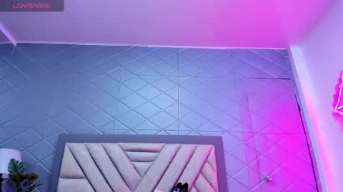 Violet Rousse online show from 02-18-25, 03:32