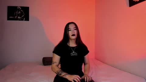 Snapshot of violetsalvatore chatting on 12-31-24, 05:33 Violet salvatore online show from 12-31-24, 05:33