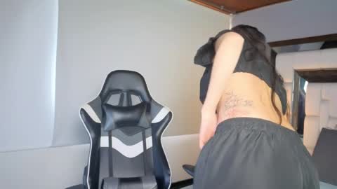 violetskinny online show from 04-21-26, 08:34