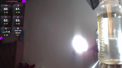 violett_brown9 online show from 05-31-26, 06:53