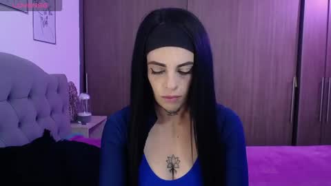 violett  Independent model online show from 03-05-26, 11:45