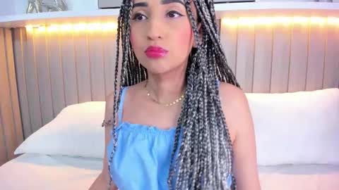 Violett  online show from 10-21-25, 08:09